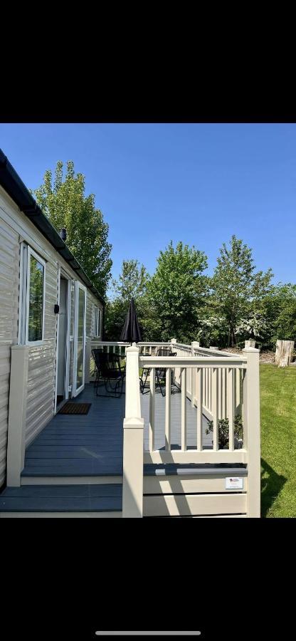 Tarka Holiday Park Ashford  ภายนอก รูปภาพ
