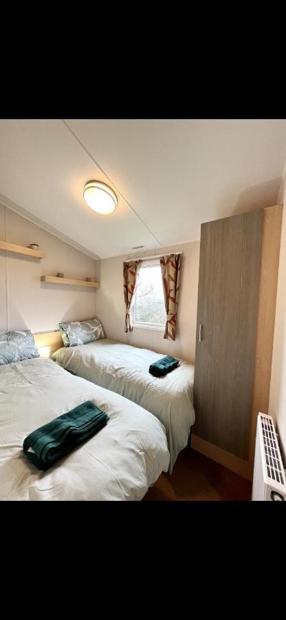 Tarka Holiday Park Ashford  ภายนอก รูปภาพ